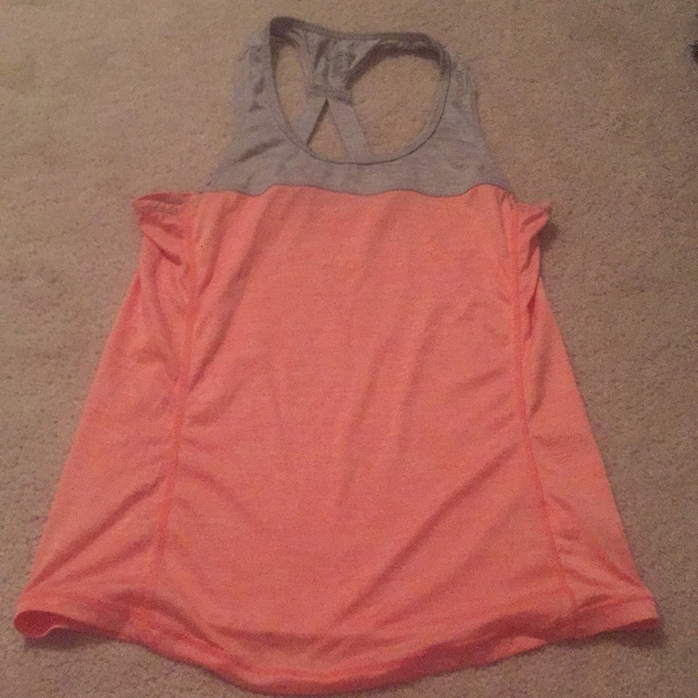 Reebok tank